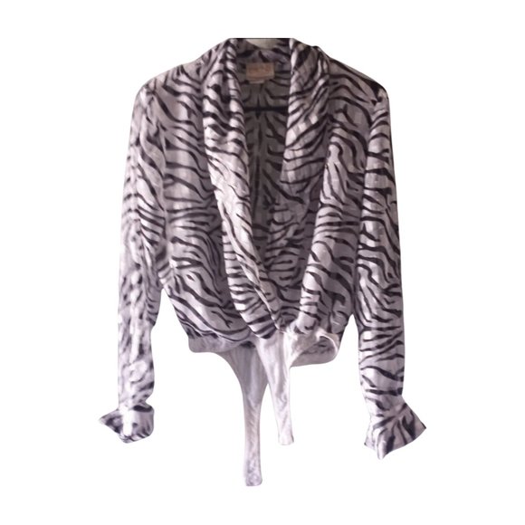 Women's L Cache Tiger Striped Chiffon Bodysuit - Picture 6 of 17